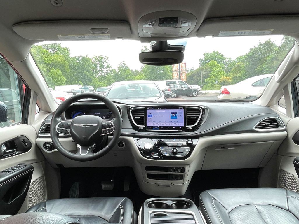 2022 Chrysler Pacifica Image 27