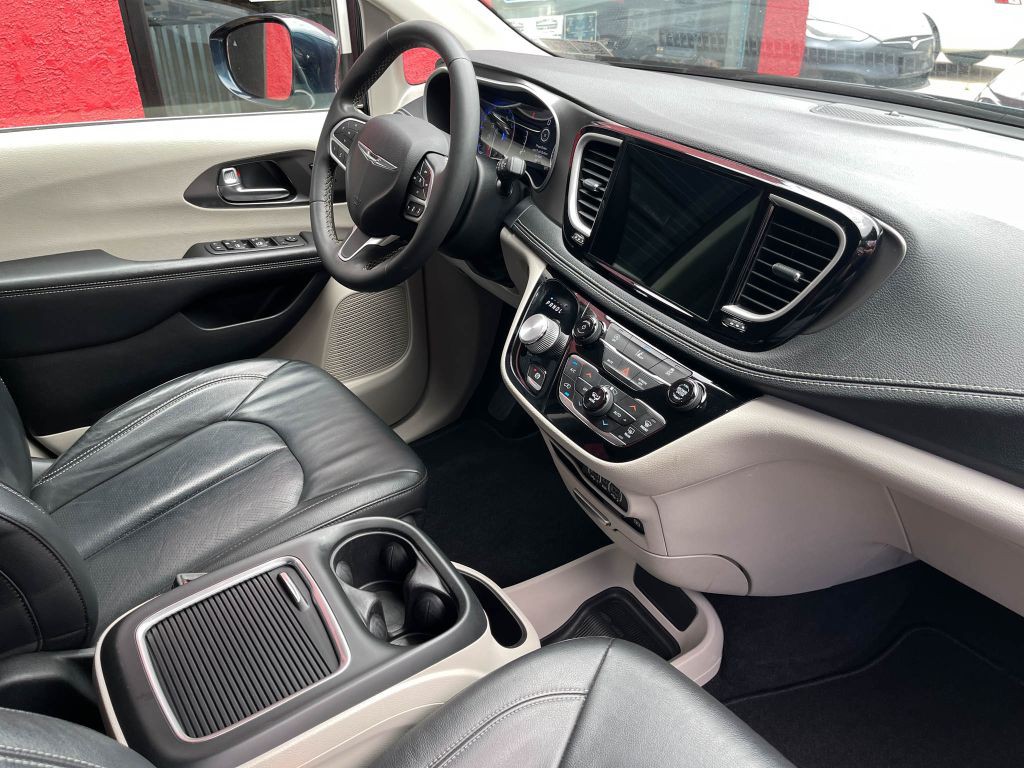 2022 Chrysler Pacifica Image 29