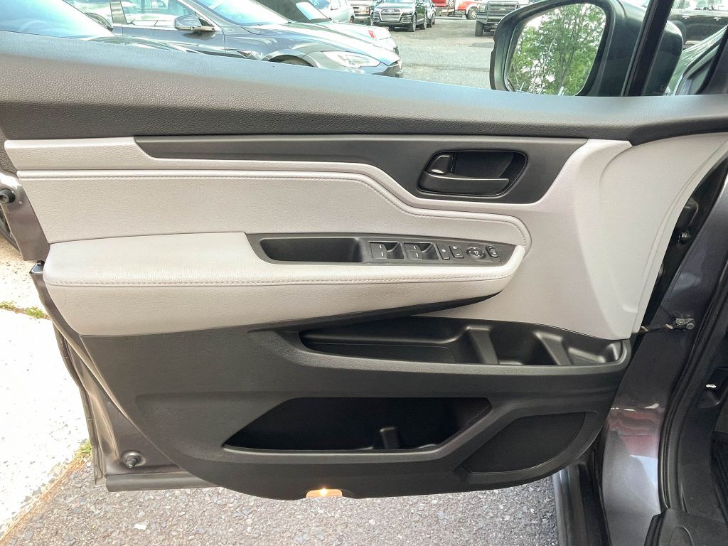 2018 Honda Odyssey Image 16