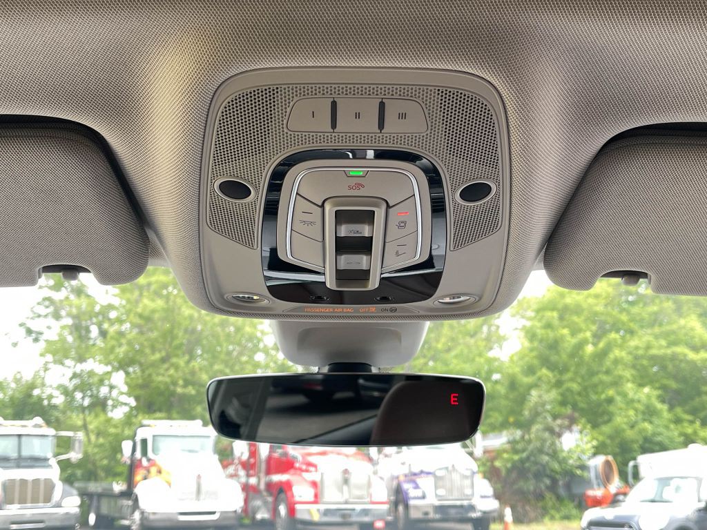 2019 Audi Q7 Image 32