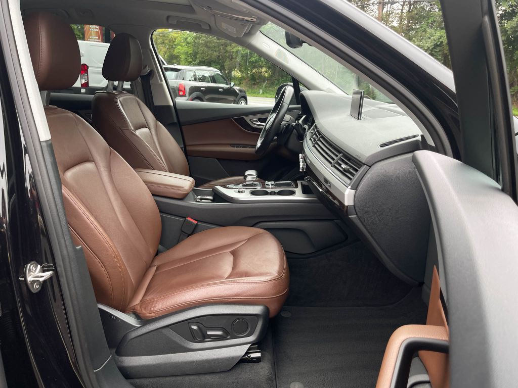 2019 Audi Q7 Image 35