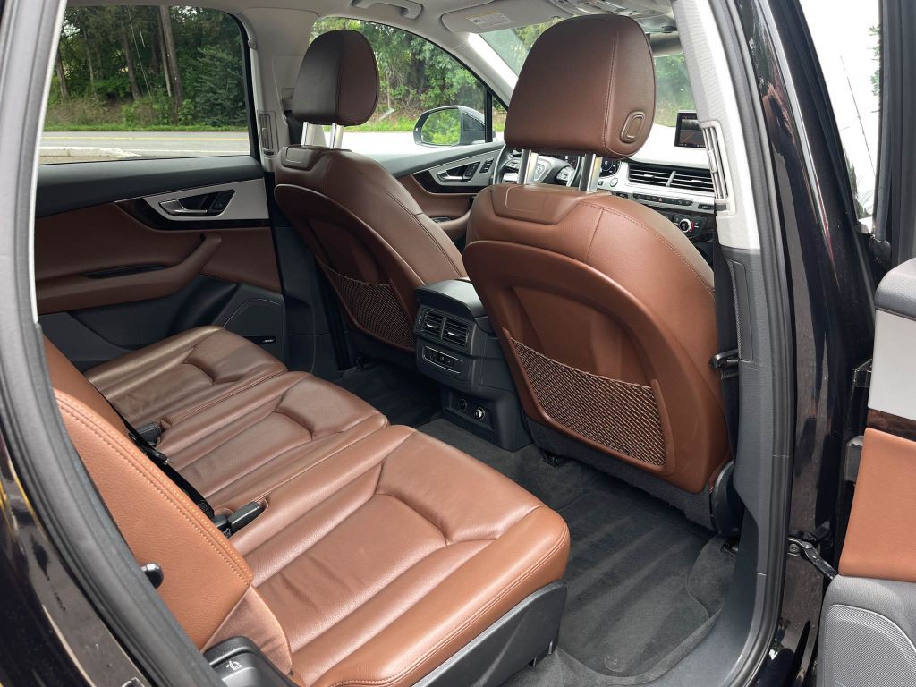 2019 Audi Q7 Image 40