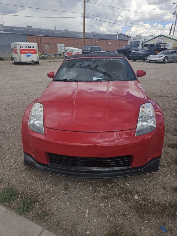 2005 Nissan 350Z Image 4