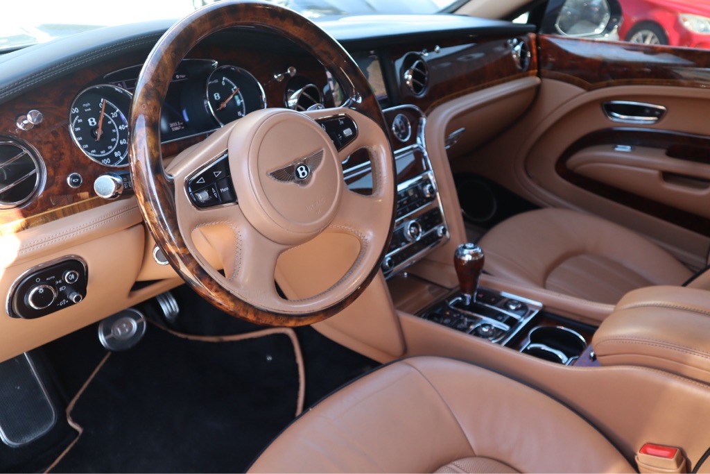 2012 Bentley Mulsanne Image 21