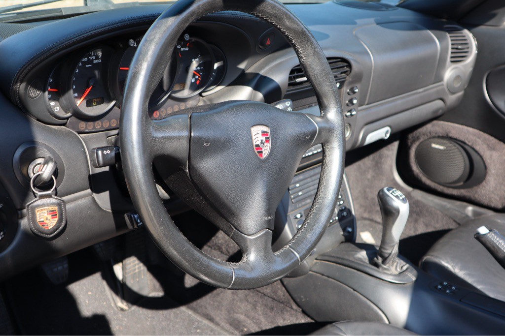 2003 Porsche 911 Image 17