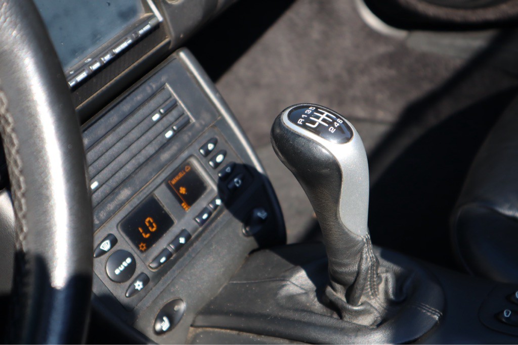 2003 Porsche 911 Image 20