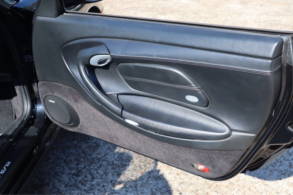 2003 Porsche 911 Image 22