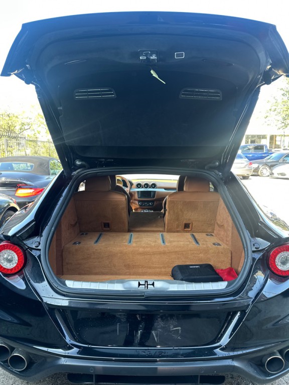 2012 Ferrari FF Image 20