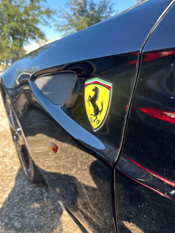 2012 Ferrari FF Image 24
