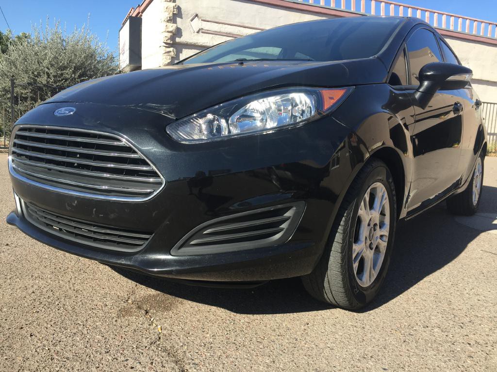 2014 Ford Fiesta Image 1