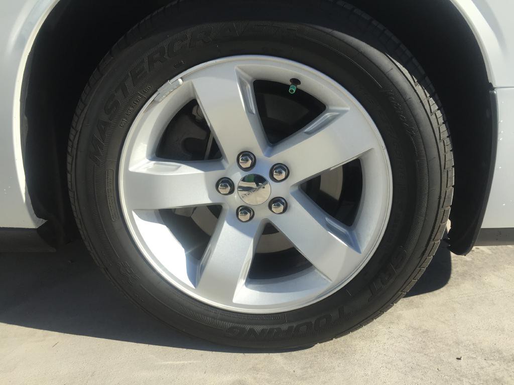 2014 Dodge Challenger Image 10