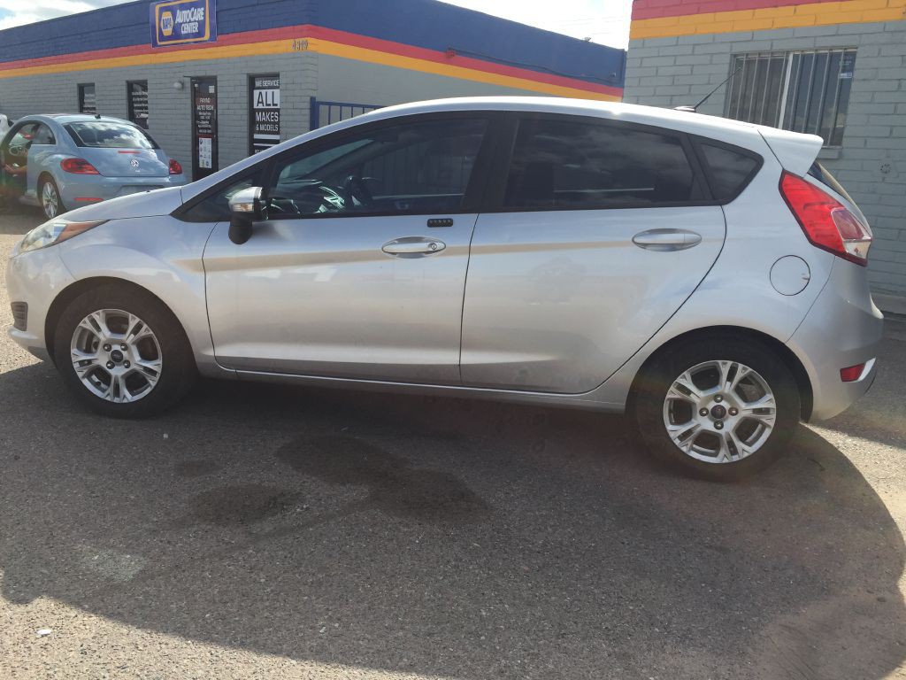 2014 Ford Fiesta Image 3