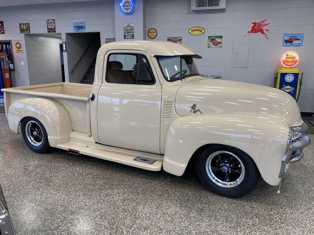 1954 Chevrolet Truck Image 4