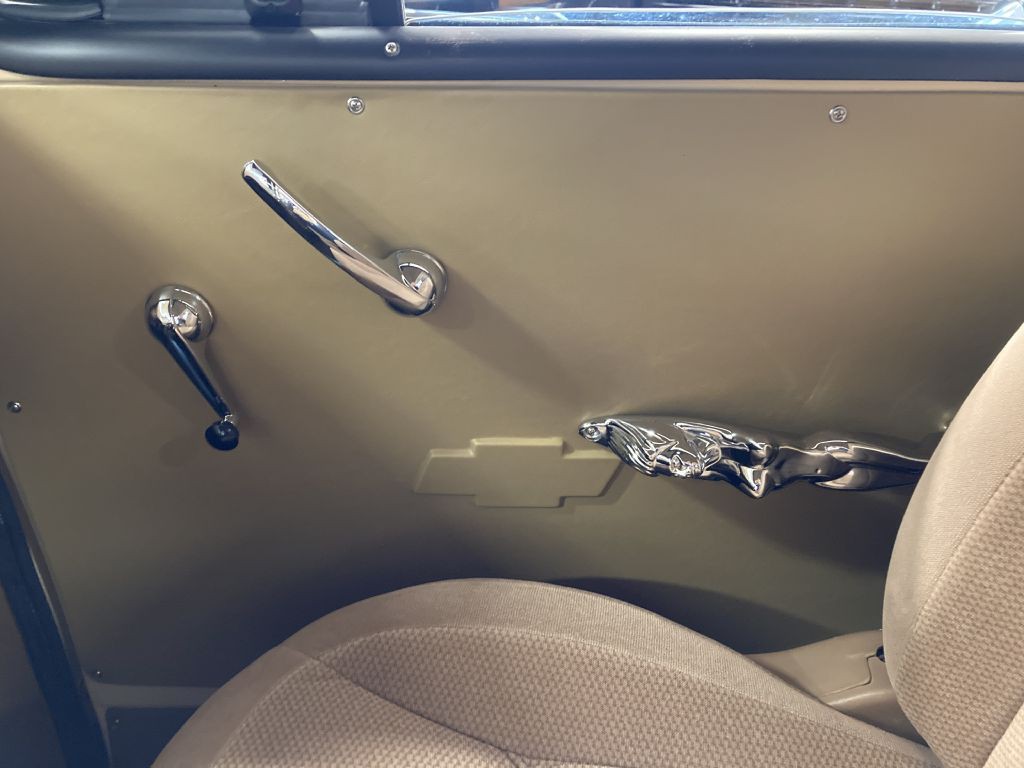 1954 Chevrolet Truck Image 43
