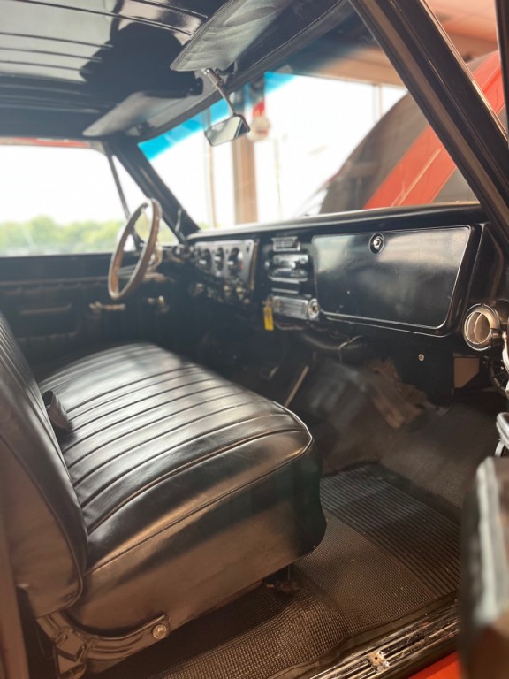 1968 Chevrolet C/K 10 Image 9