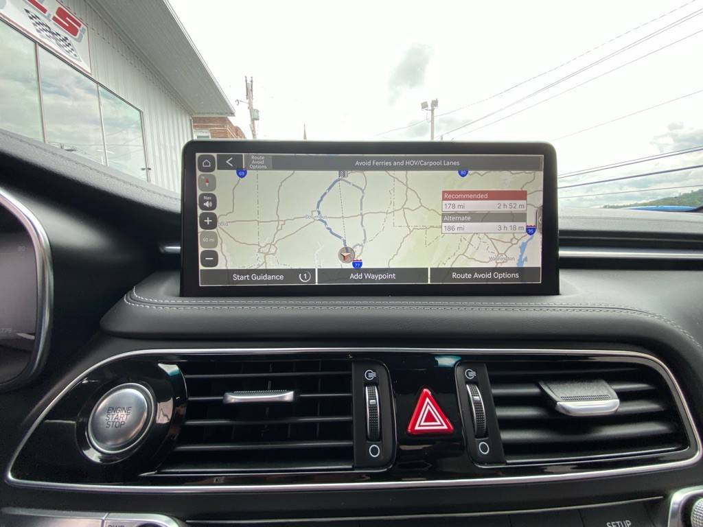 2023 Genesis G70 Image 22