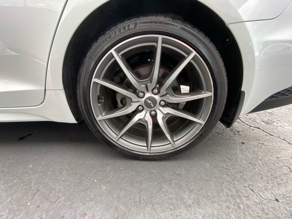 2023 Genesis G70 Image 27