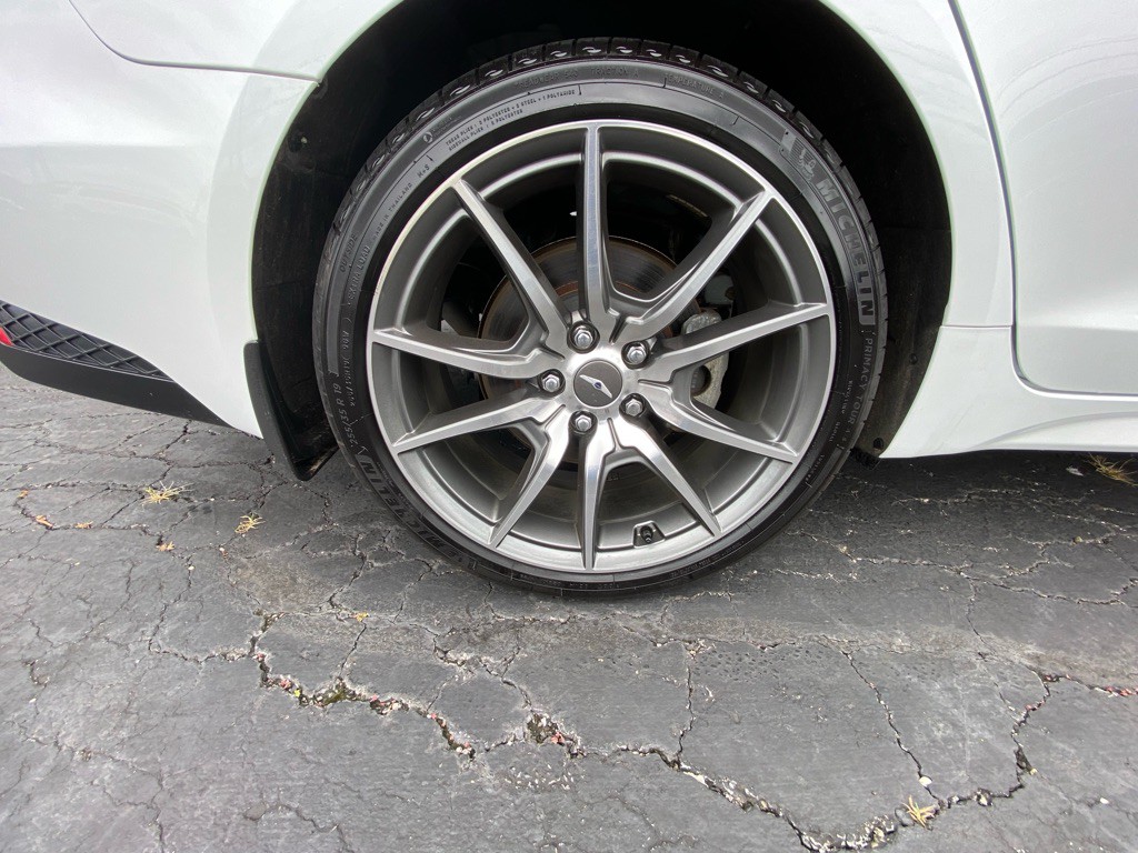 2023 Genesis G70 Image 28