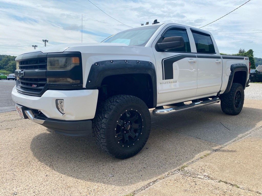 2017 Chevrolet Silverado 1500 Image 1