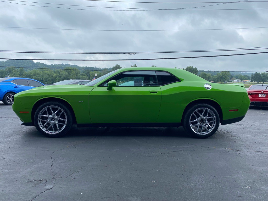 2017 Dodge Challenger Image 5