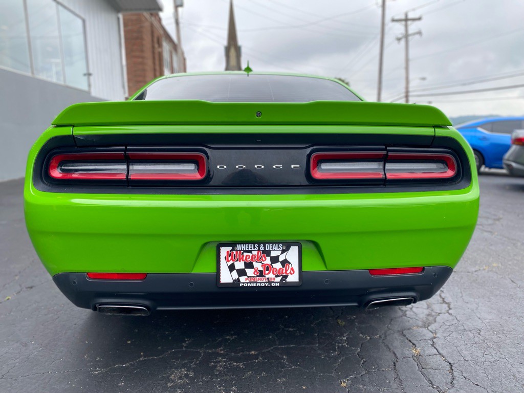2017 Dodge Challenger Image 7