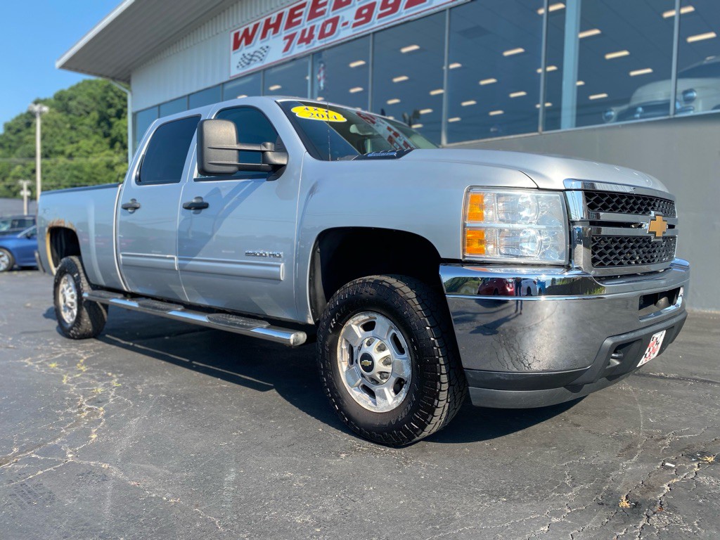 2014 Chevrolet Silverado 1500 Image 2