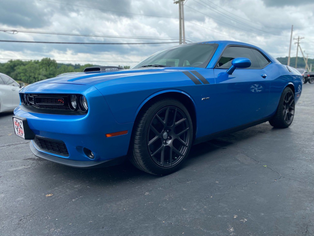 2016 Dodge Challenger Image 4