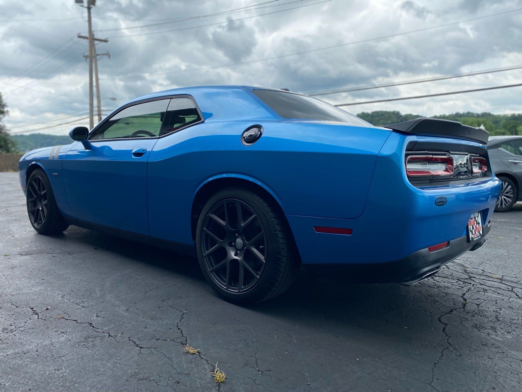 2016 Dodge Challenger Image 6