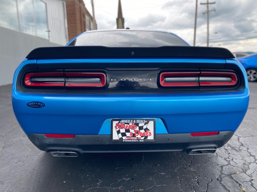 2016 Dodge Challenger Image 7
