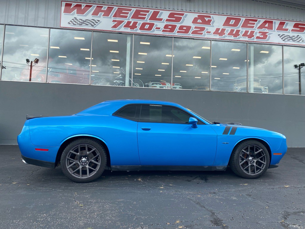 2016 Dodge Challenger Image 9