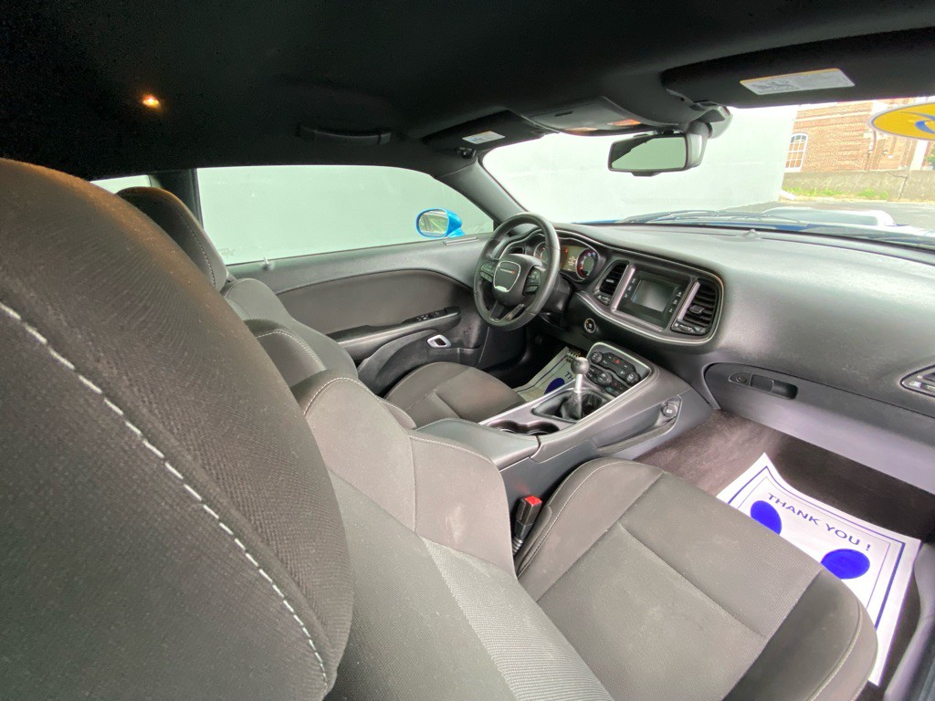 2016 Dodge Challenger Image 14