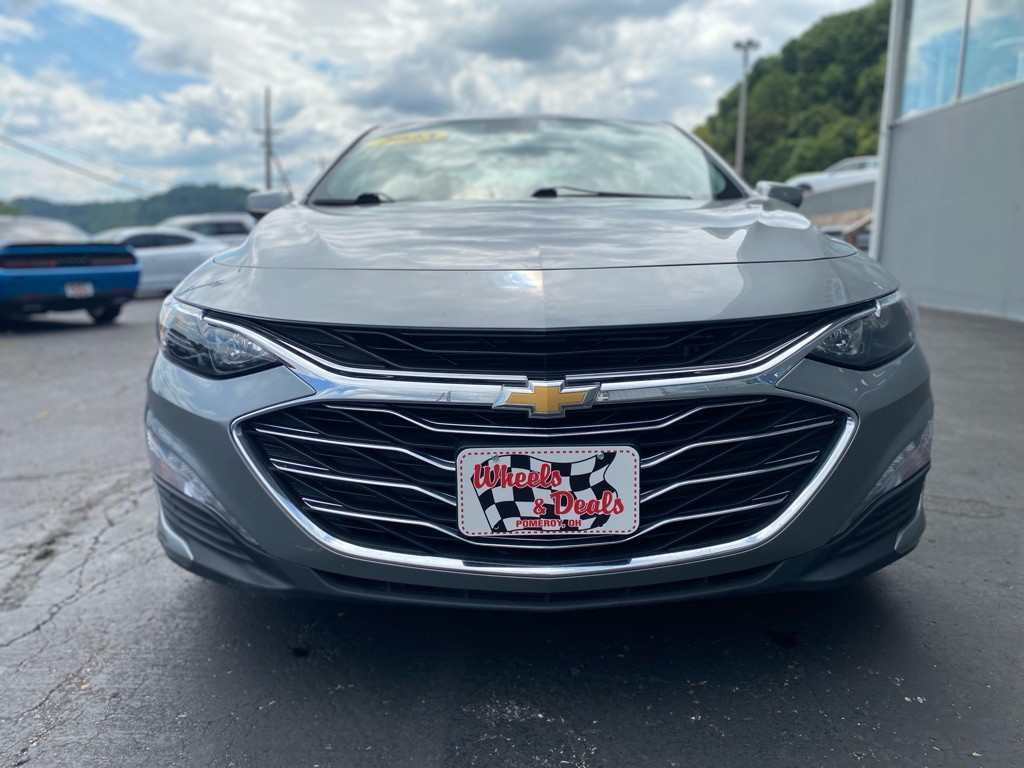 2023 Chevrolet Malibu Image 3