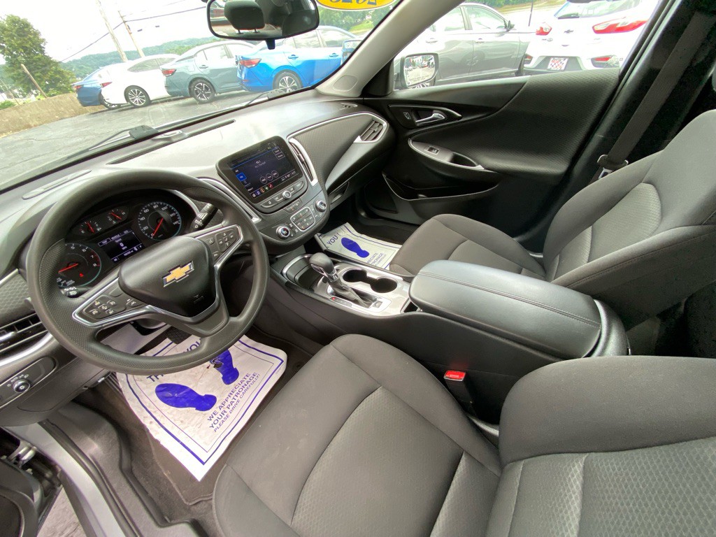 2023 Chevrolet Malibu Image 10