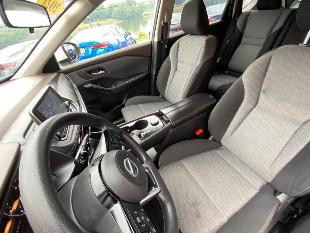 2021 Nissan Rogue Image 9