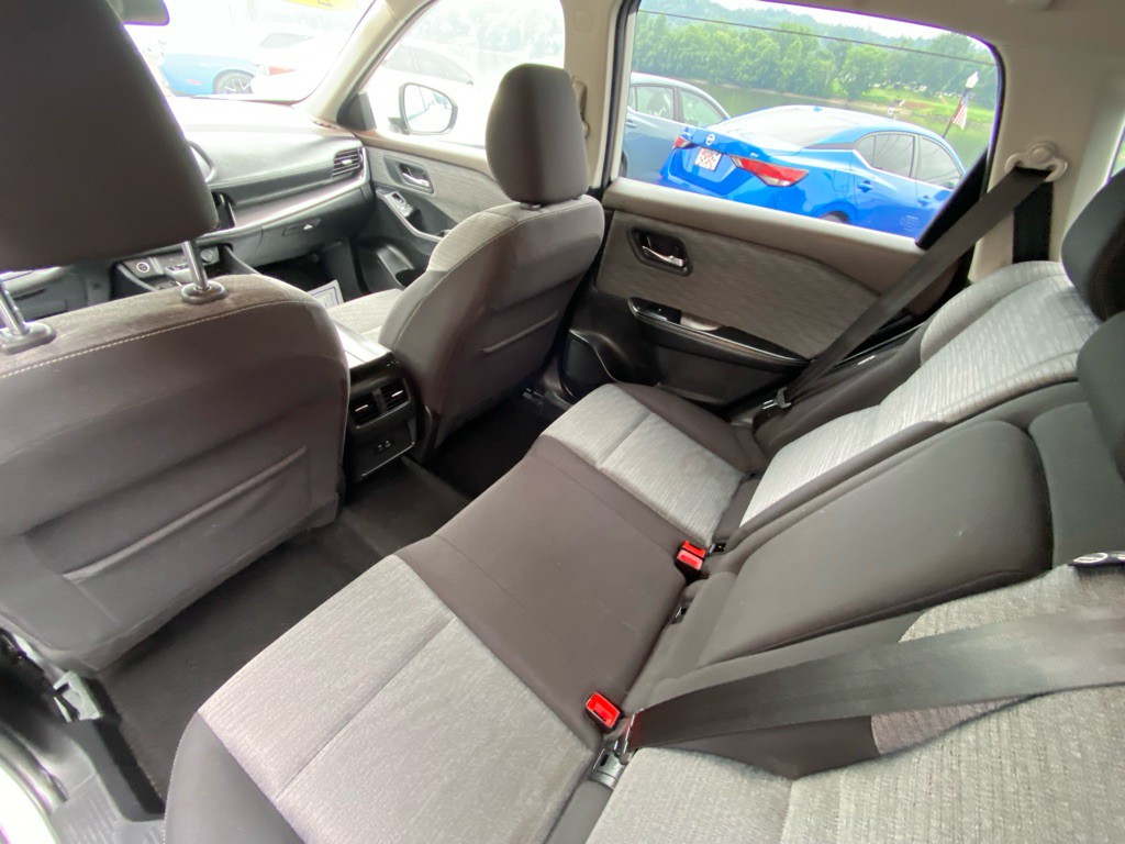 2021 Nissan Rogue Image 10