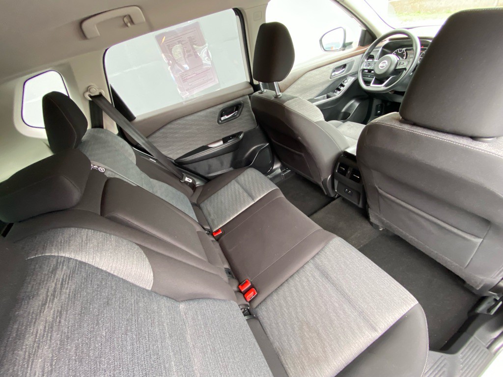 2021 Nissan Rogue Image 13