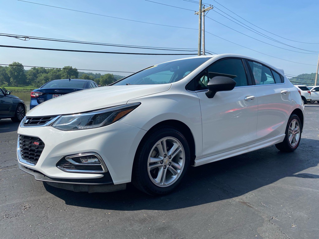 2018 Chevrolet Cruze Image 4