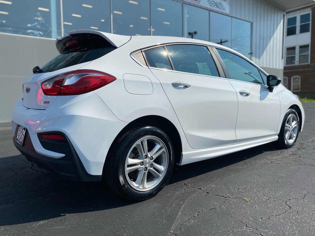 2018 Chevrolet Cruze Image 8
