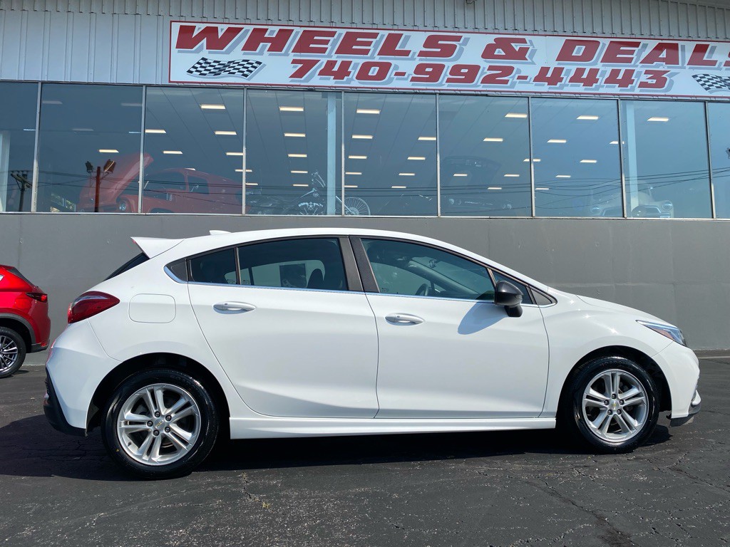 2018 Chevrolet Cruze Image 9