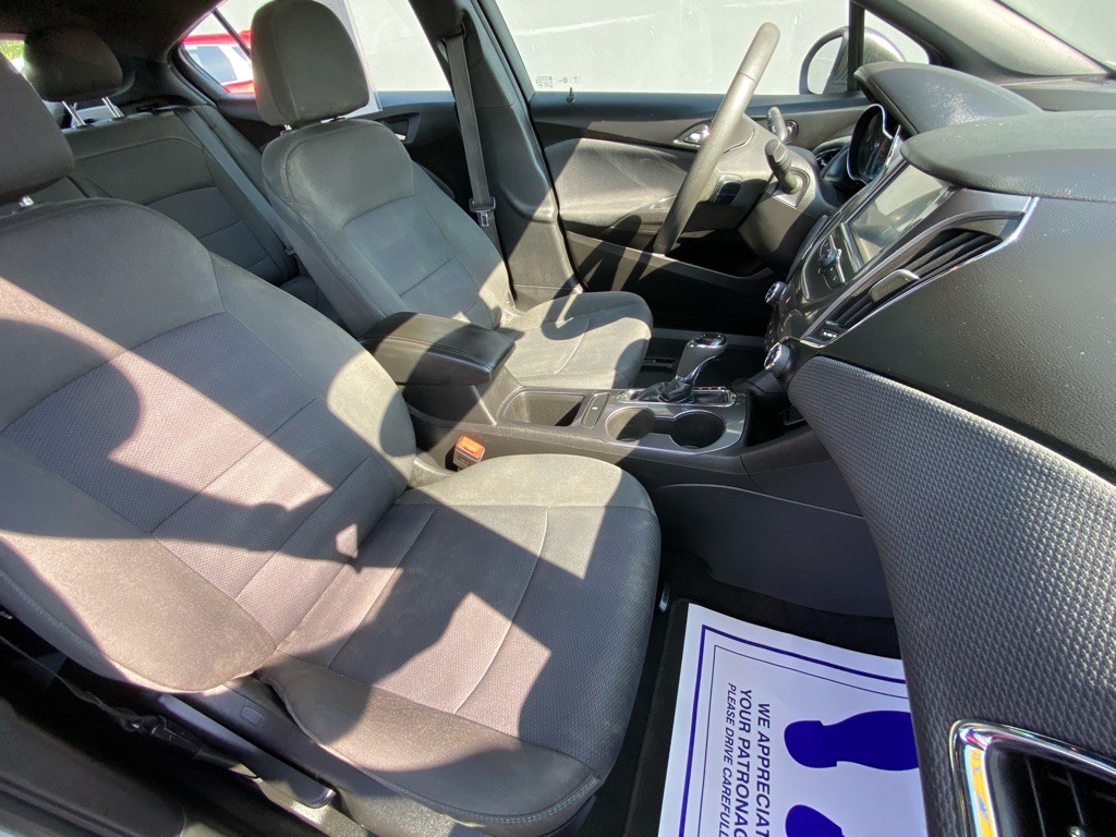 2018 Chevrolet Cruze Image 18