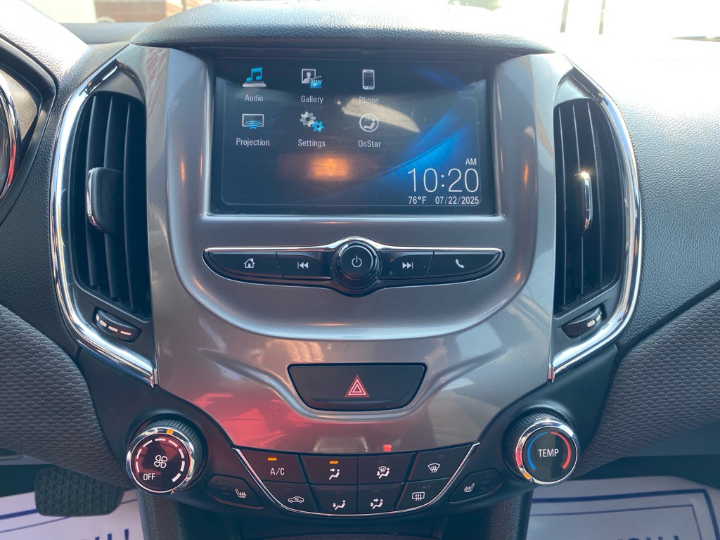 2018 Chevrolet Cruze Image 20