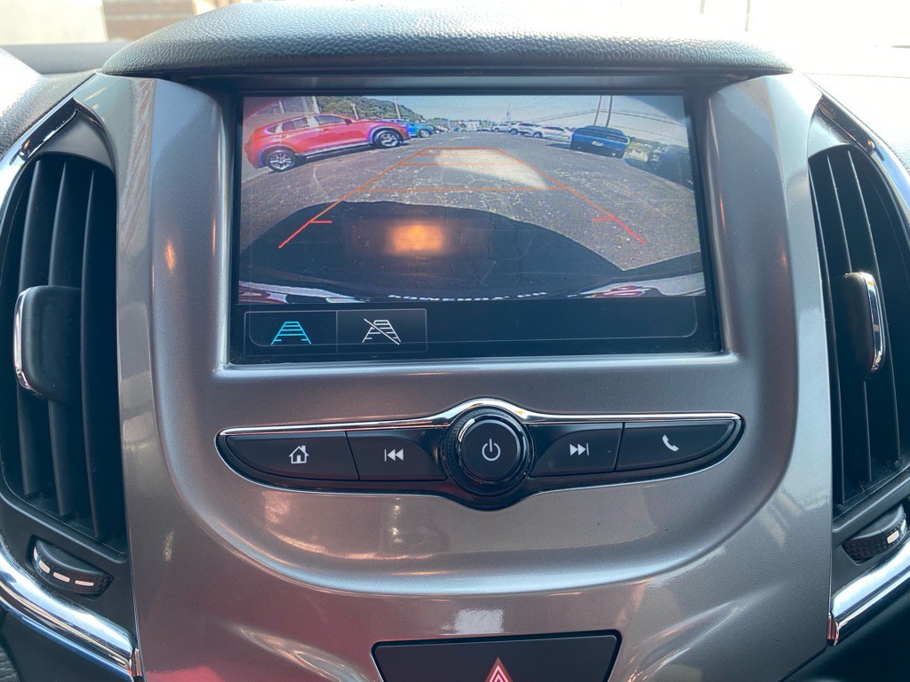 2018 Chevrolet Cruze Image 21