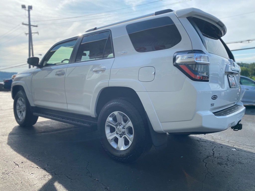 2019 Toyota 4Runner Image 6