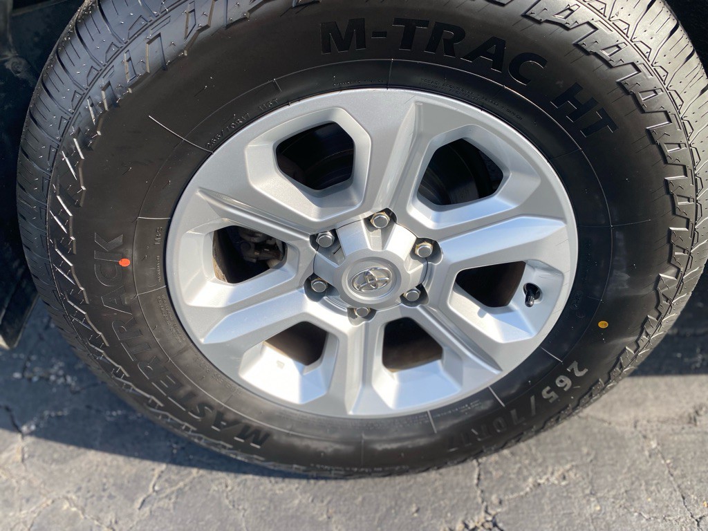 2019 Toyota 4Runner Image 29