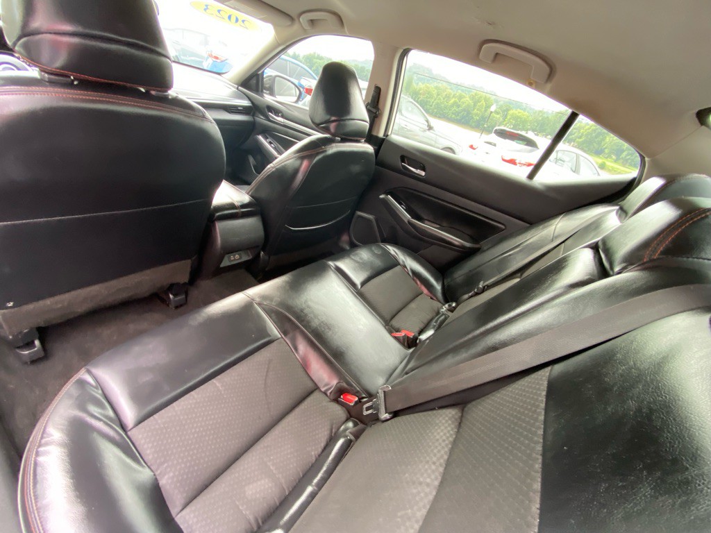 2023 Nissan Altima Image 12
