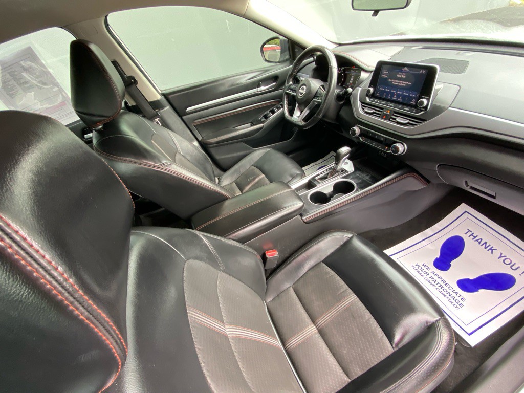 2023 Nissan Altima Image 17