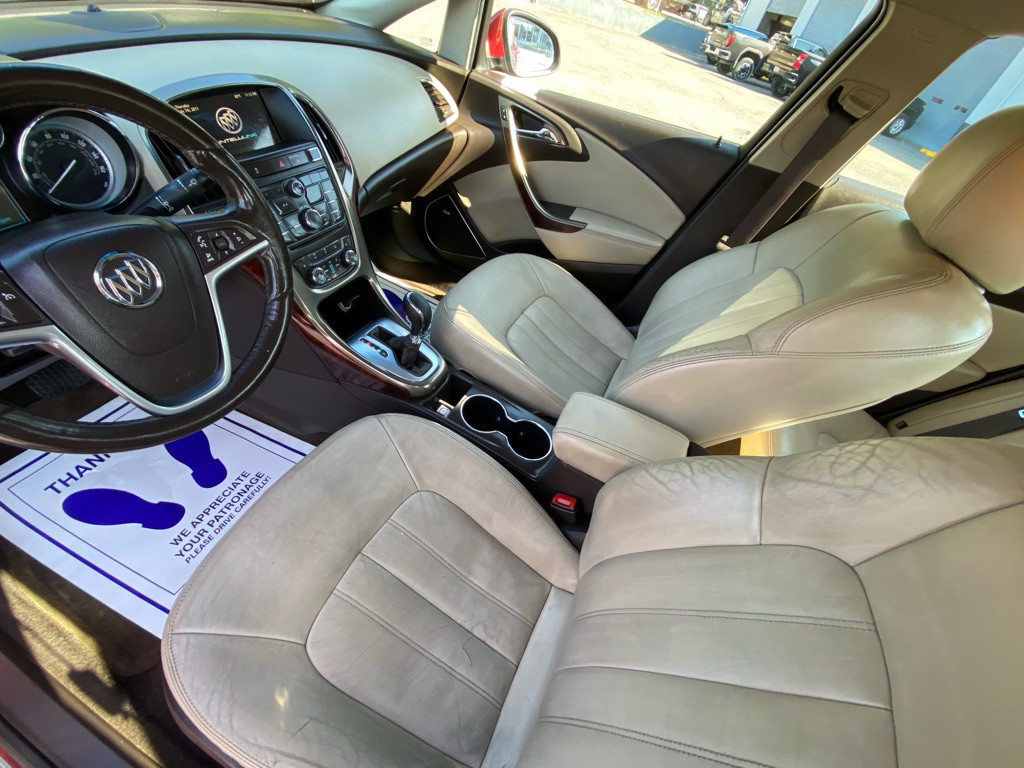 2012 Buick Verano Image 5
