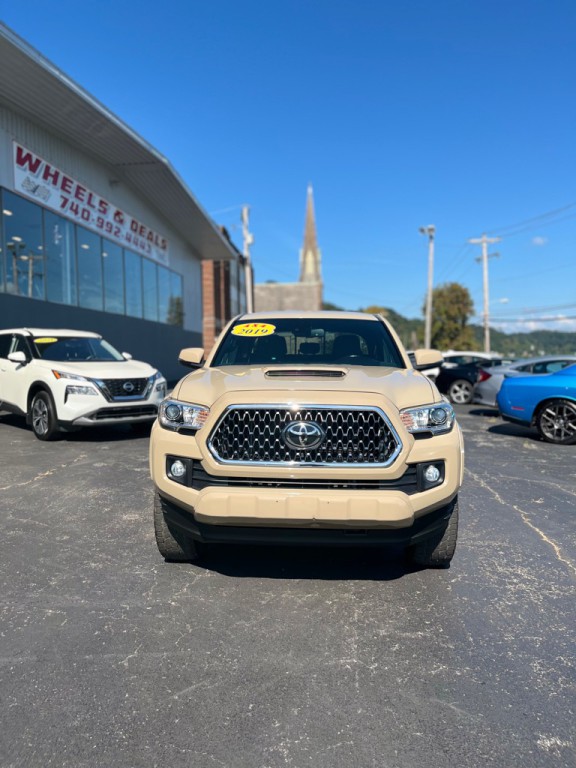 2019 Toyota Tacoma Image 3