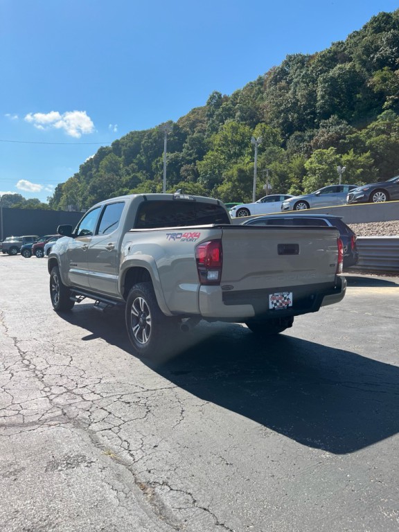 2019 Toyota Tacoma Image 4