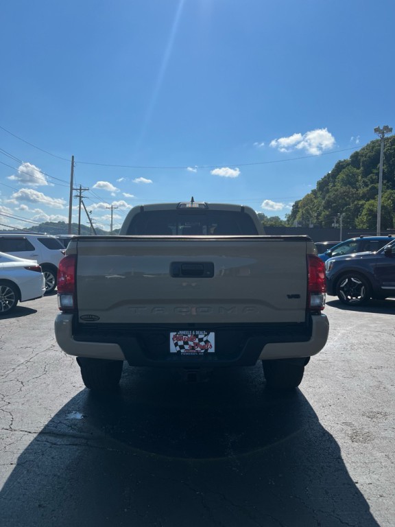 2019 Toyota Tacoma Image 6